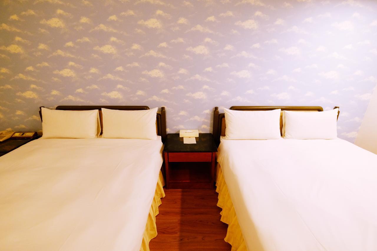 Lincoln Hotel Тайнан Екстериор снимка